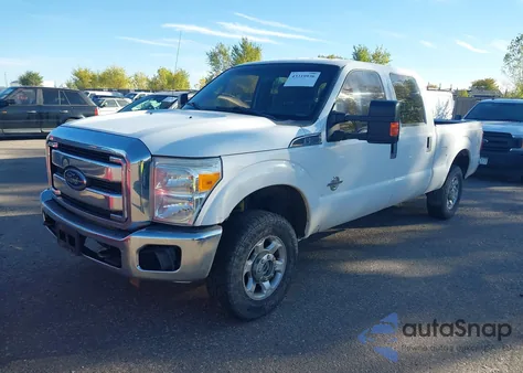 2014 Ford F-250 Xlt z USA, uszkodzony, nr VIN 1FT7W2BT2EEA60128
